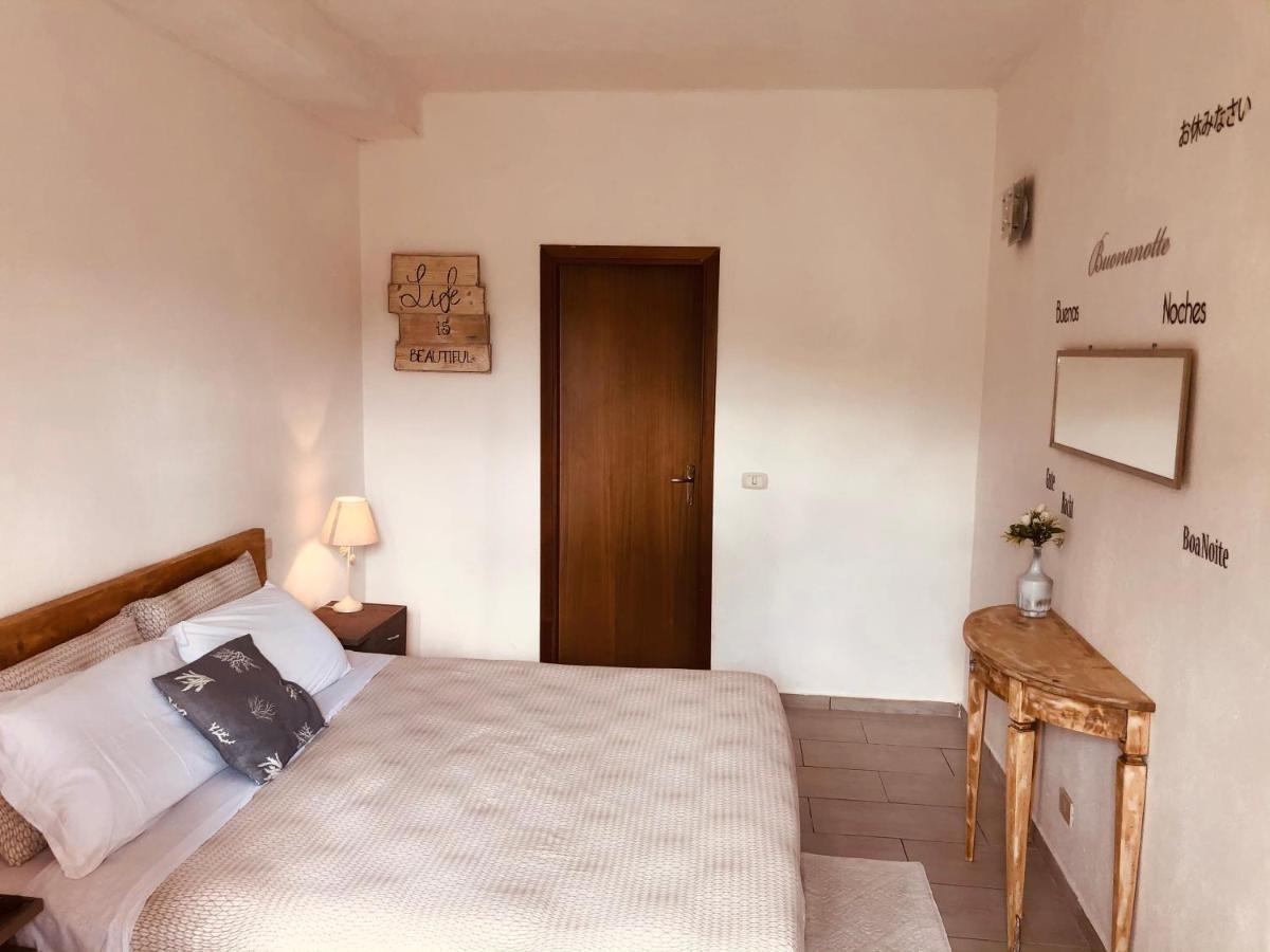 Villa Rosa In Surrau أرتْساكينا المظهر الخارجي الصورة