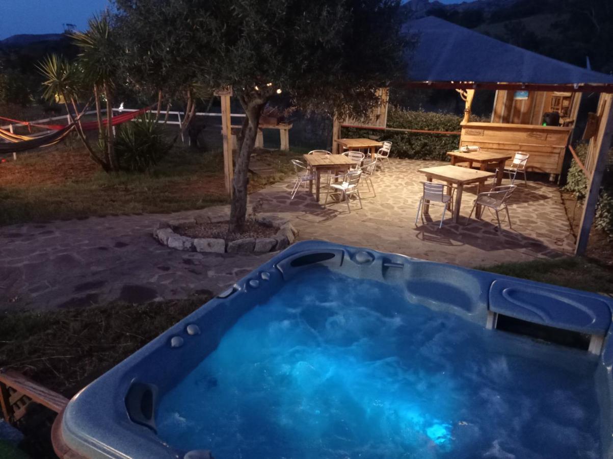 Villa Rosa In Surrau أرتْساكينا المظهر الخارجي الصورة