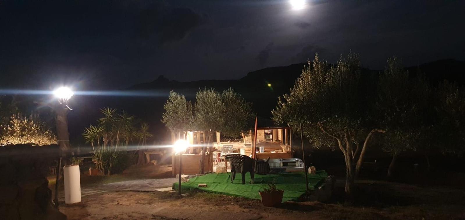 Villa Rosa In Surrau أرتْساكينا المظهر الخارجي الصورة