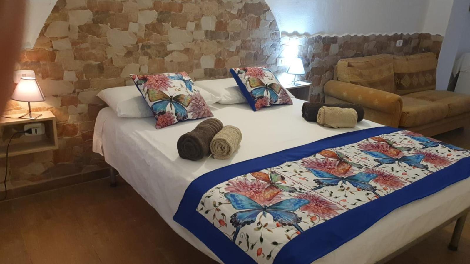 Villa Rosa In Surrau أرتْساكينا المظهر الخارجي الصورة